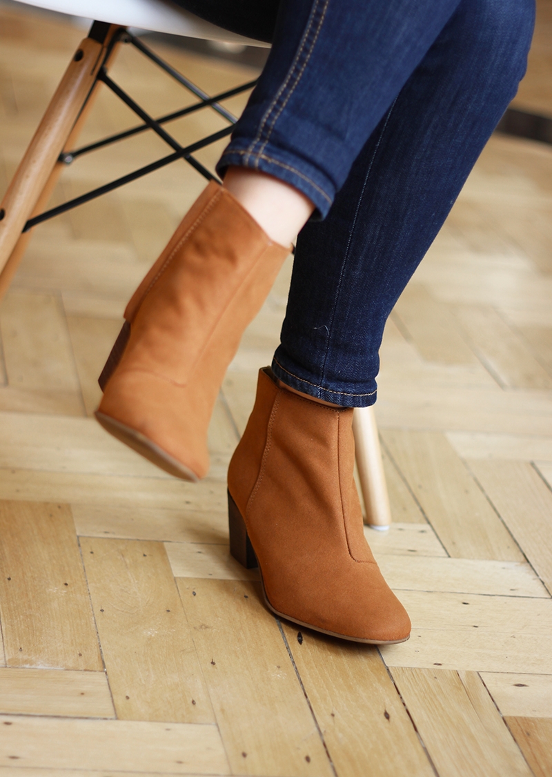 Doeskin and vegan leather boot for women| Good Guys