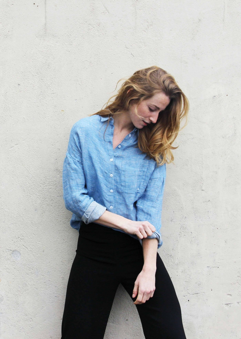 Blue linen women shirt. Made in Italy. By Made & More