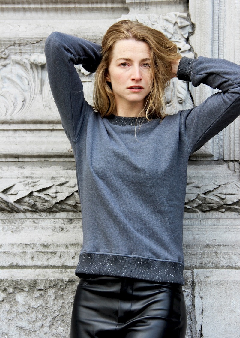 Sweat anthracite en coton bio et polyester recyclé