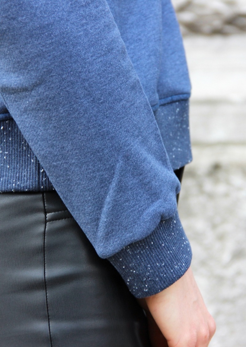 Sweat bleu jeans en coton bio et polyester recylé